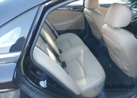 2013 Hyundai Sonata Hybrid Limited z USA, uszkodzony, nr VIN KMHEC4A42DA092228